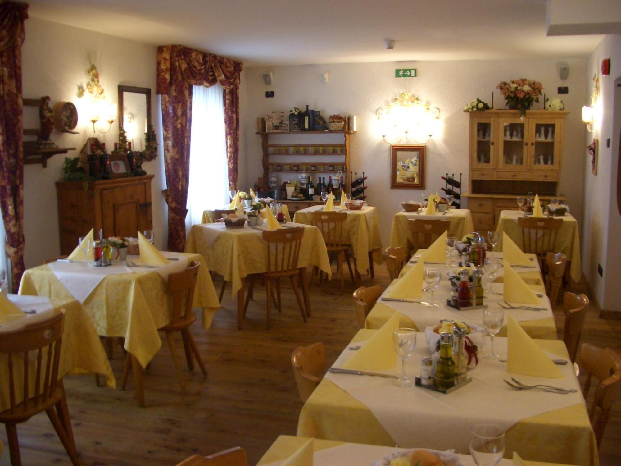 Chalet Fiocco Di Neve Pinzolo Εξωτερικό φωτογραφία